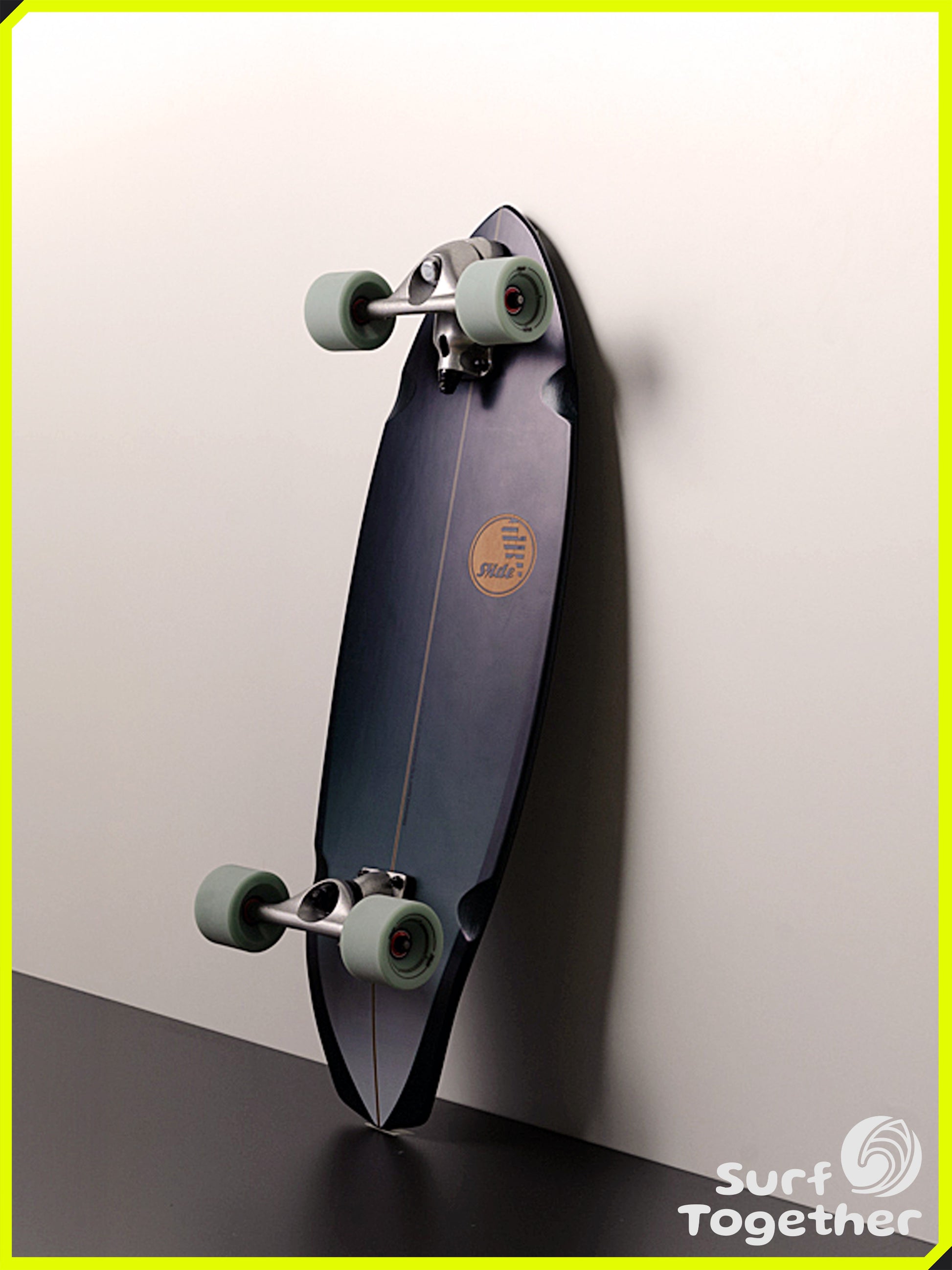 Vista desde Abajo apoyada | Slide Diamond Speer 32” SurfSkate