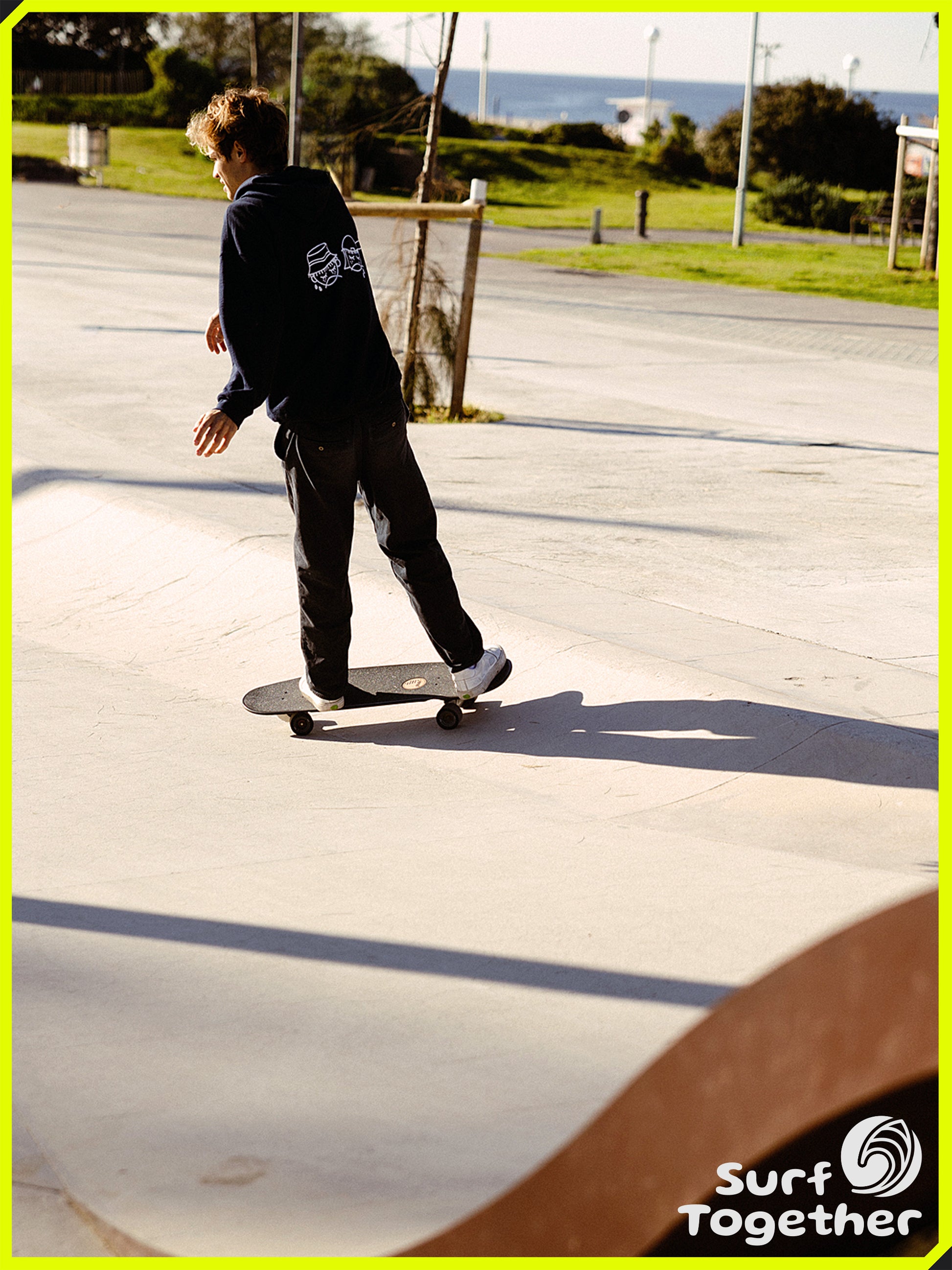 Estilo de Vida| Slide OBQ I 33” SurfSkate | Carlos Martín en el Skate Park - @charliesurfskate