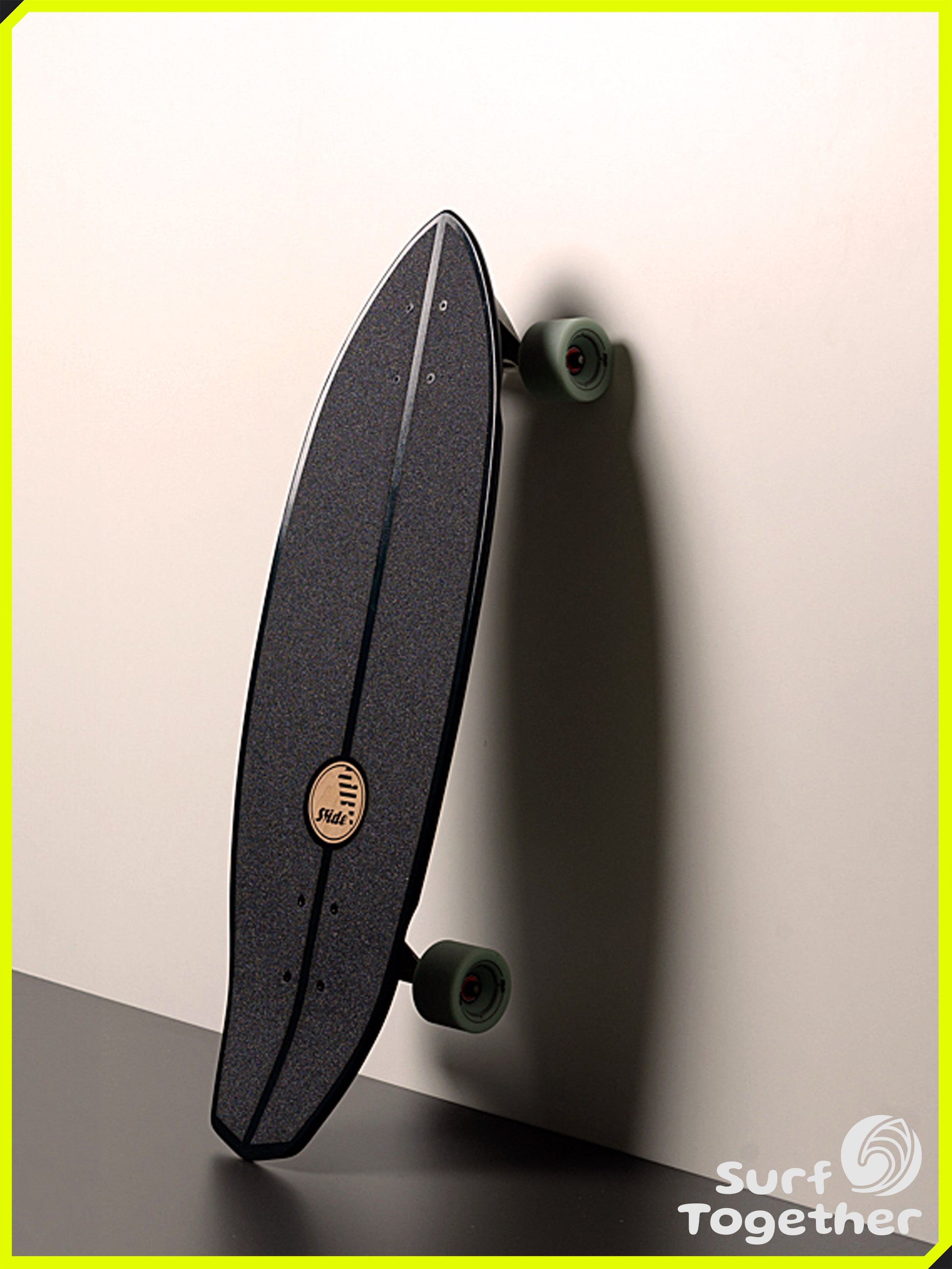 Vista desde Arriba apoyada | Slide Diamond Speer 32” SurfSkate