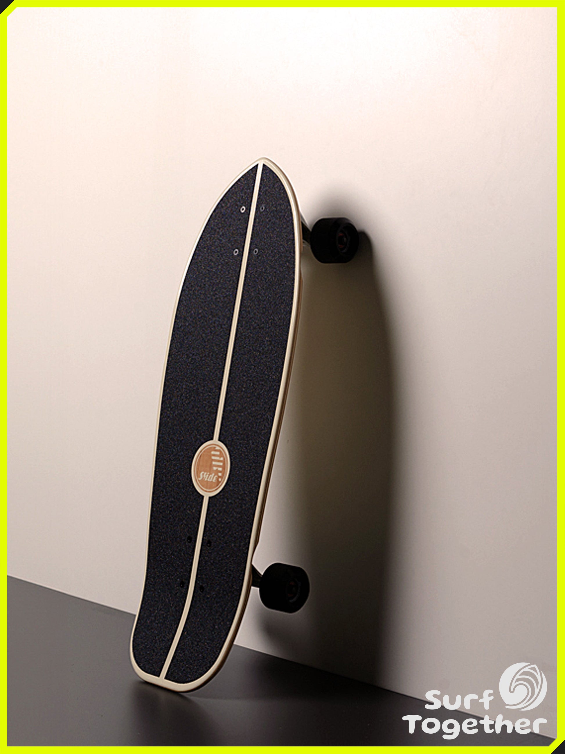 Vista desde Arriba apoyada | Slide Joyful Thumbtail 30” SurfSkate