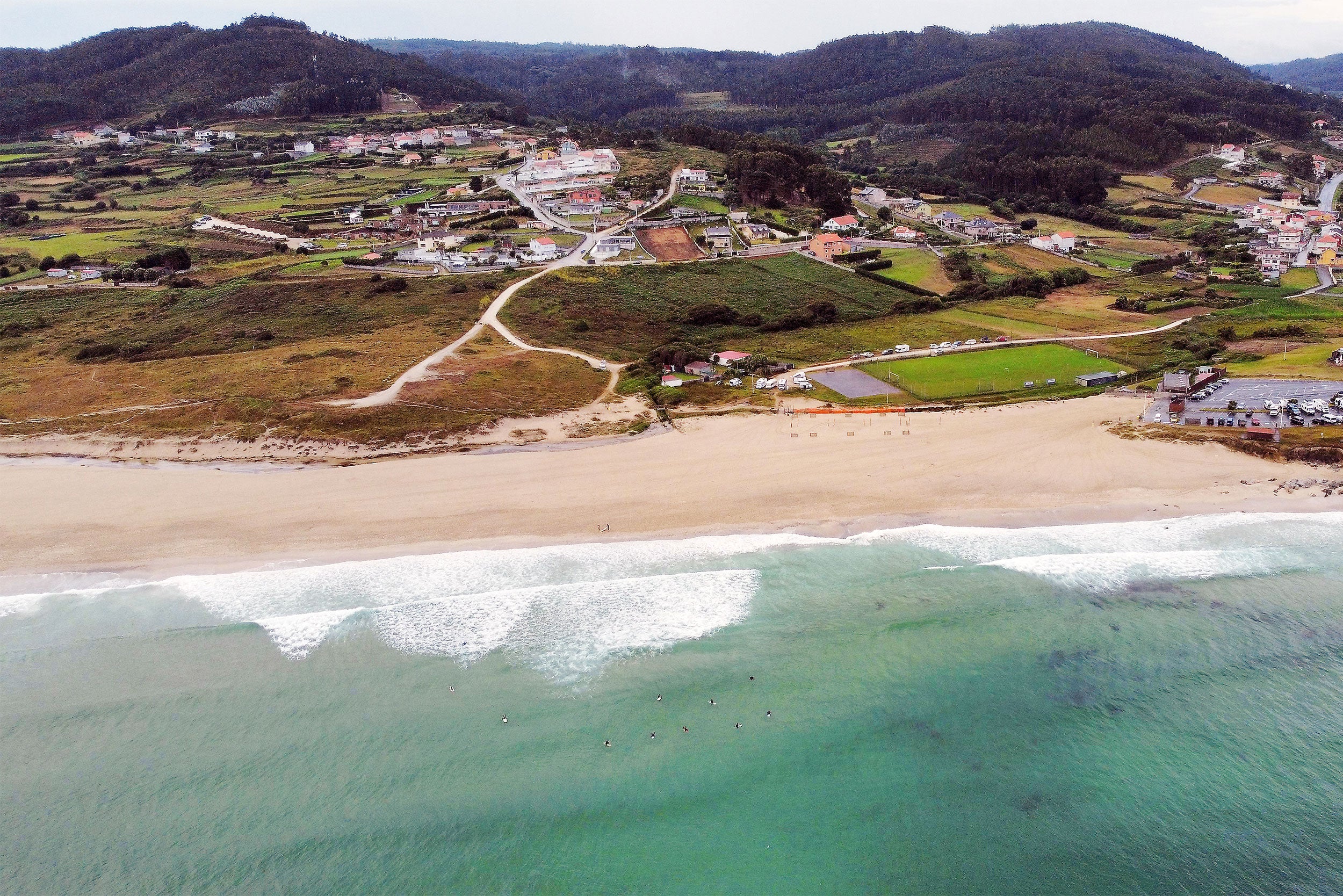 Praia de Razo | Un Entorno Paradisíaco | Surf Camp • Junio 2026