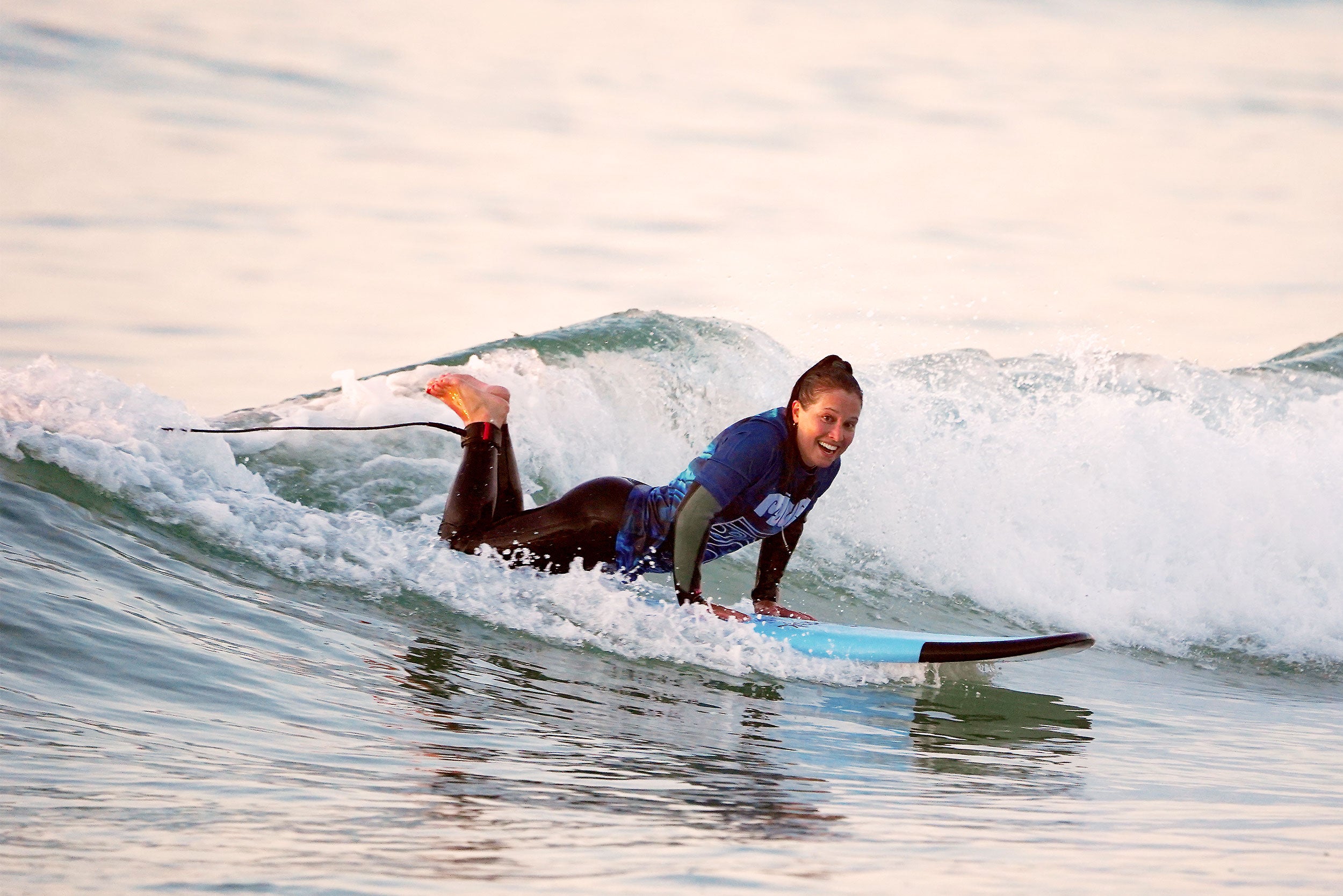 Clases de Surf | Toda la experiencia de Surf (dentro y fuera del agua) | Surf Camp • Junio 2026