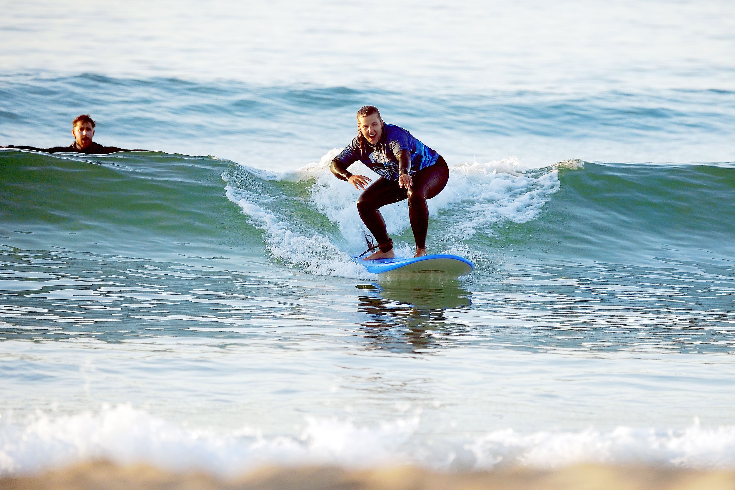 Clases de Surf | Toda la experiencia de Surf (dentro y fuera del agua) | Surf Camp • Junio 2026